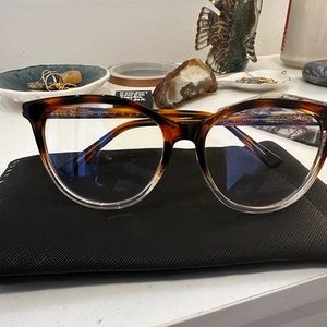 QUAY Blue light glass frames